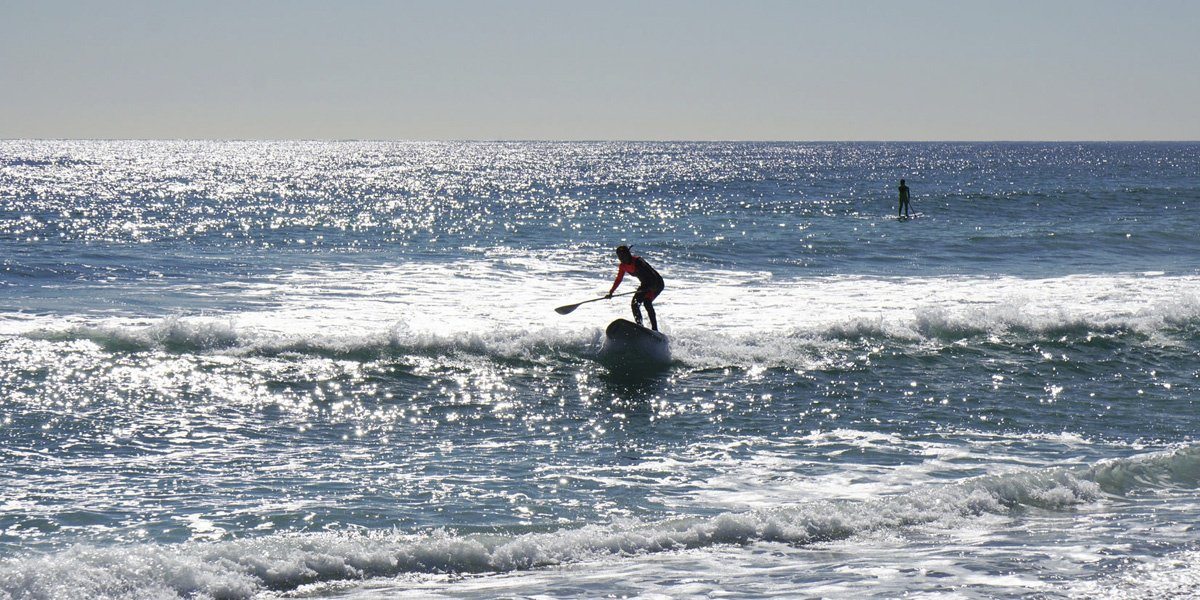 Paddle Surf, uno de los deportes acuáticos con el que dirás adiós a las olas gigantes